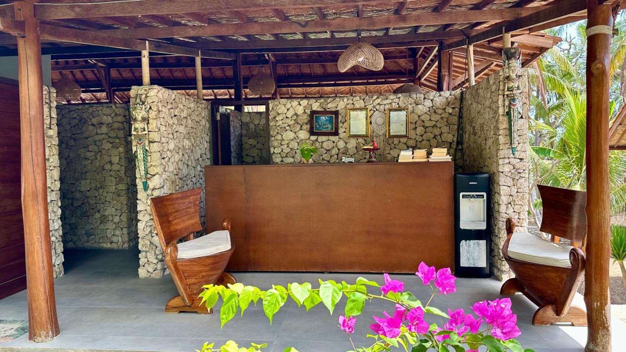 Jungle Paradise Batununggul Exterior photo