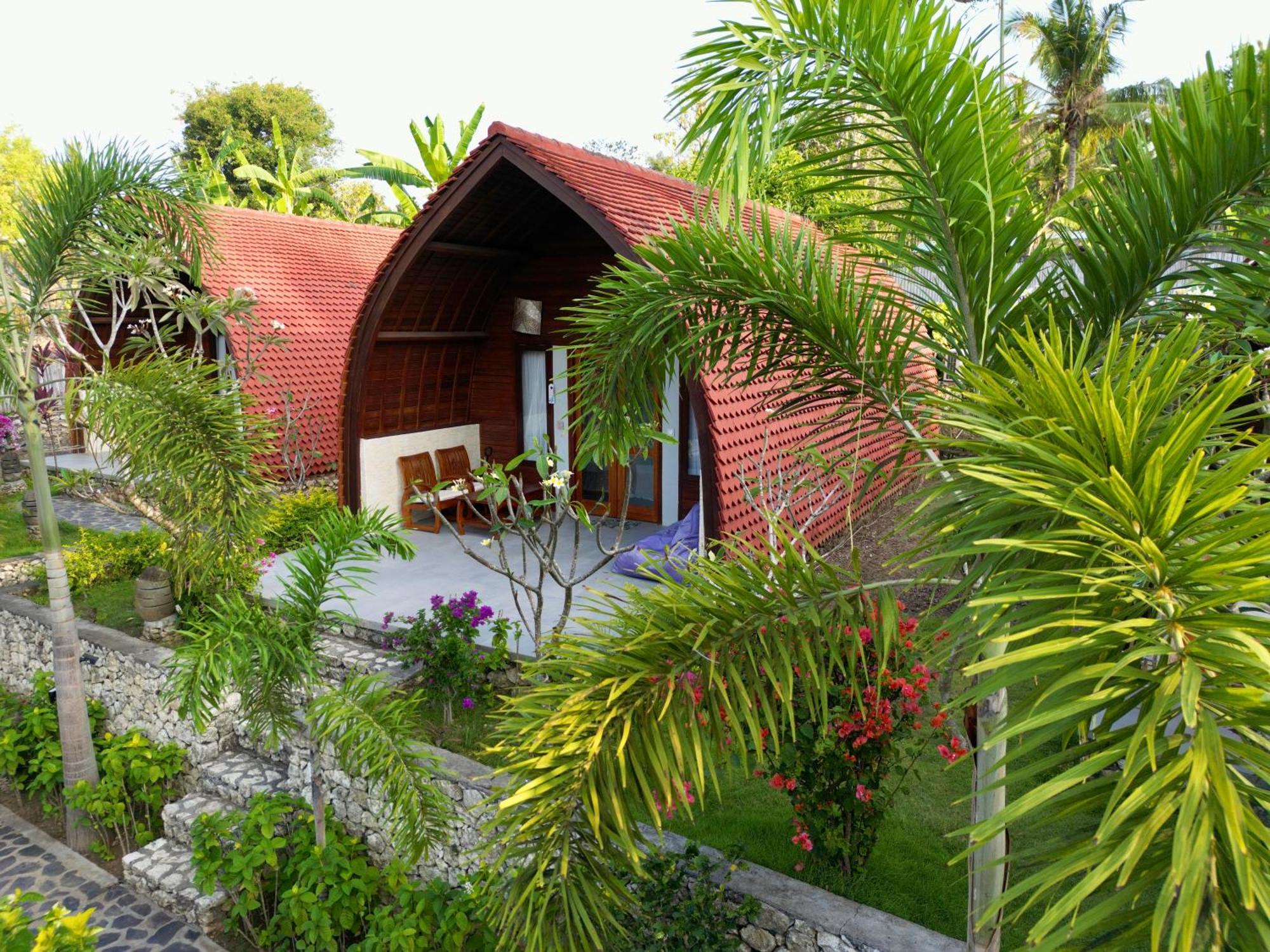 Jungle Paradise Batununggul Exterior photo