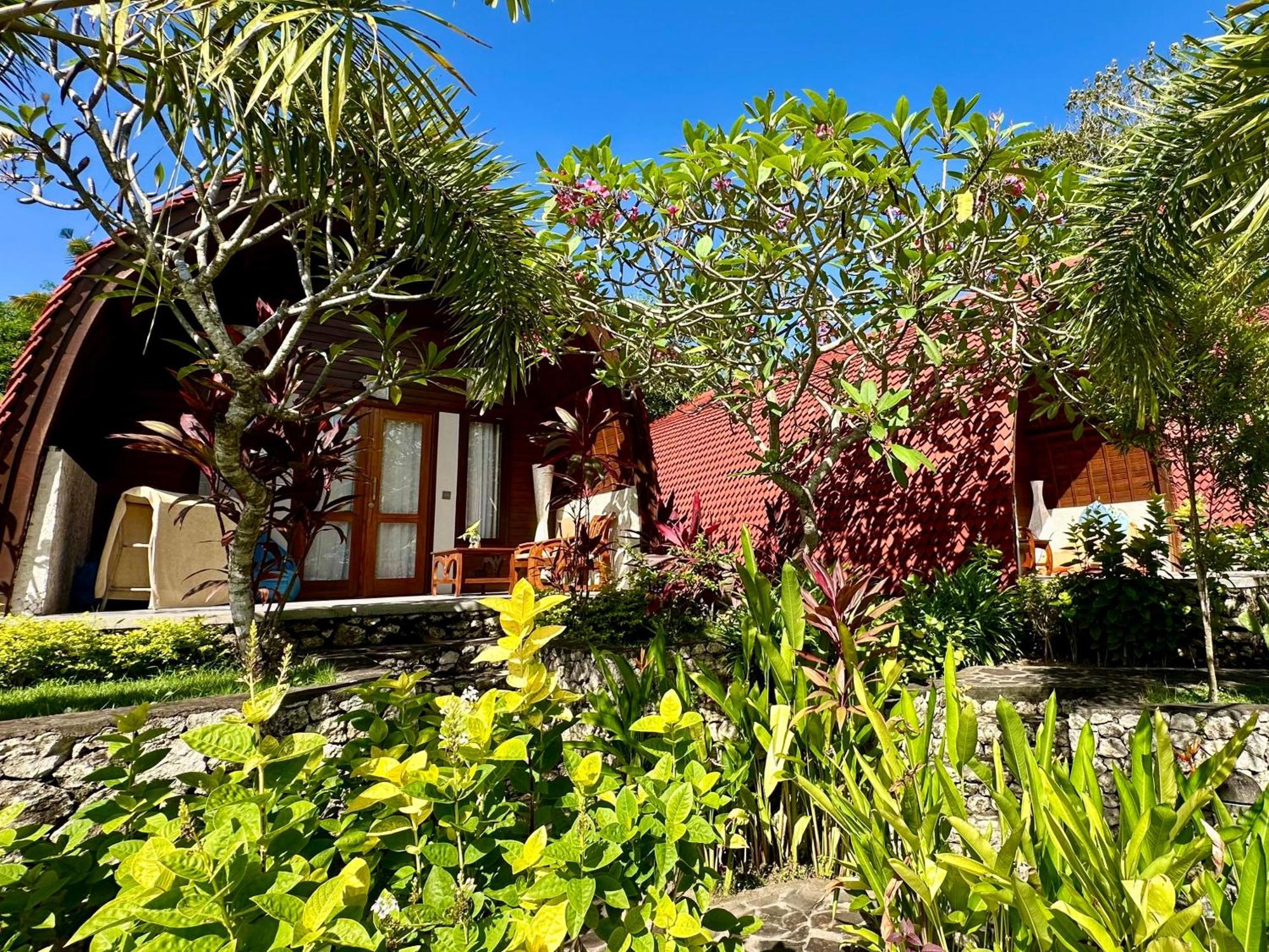 Jungle Paradise Batununggul Exterior photo