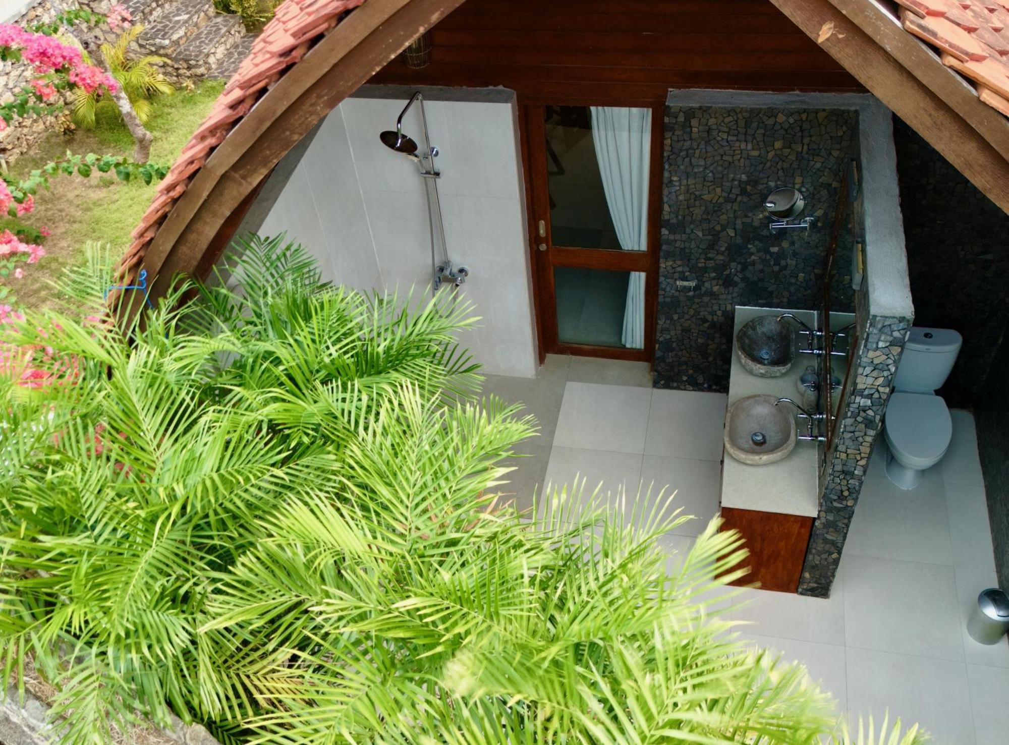 Jungle Paradise Batununggul Exterior photo